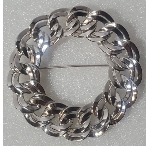 Monet Jewelry - Monet Brooch Pin Signed